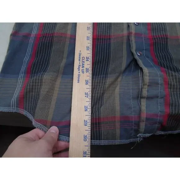 VTG Wrangler Shirt Mens XL Red Pearl Snap X-Long Tails Cowboy Western USA Made - Picture 7 of 9